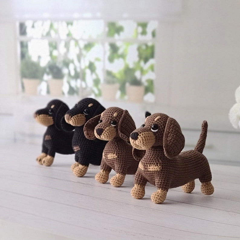 Crocheted Dachshund by Havanex